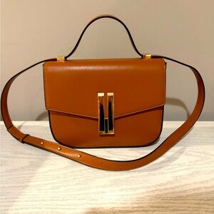 Trendy Crossbody Bag Brown Adjustable Strap Like New 11x9"